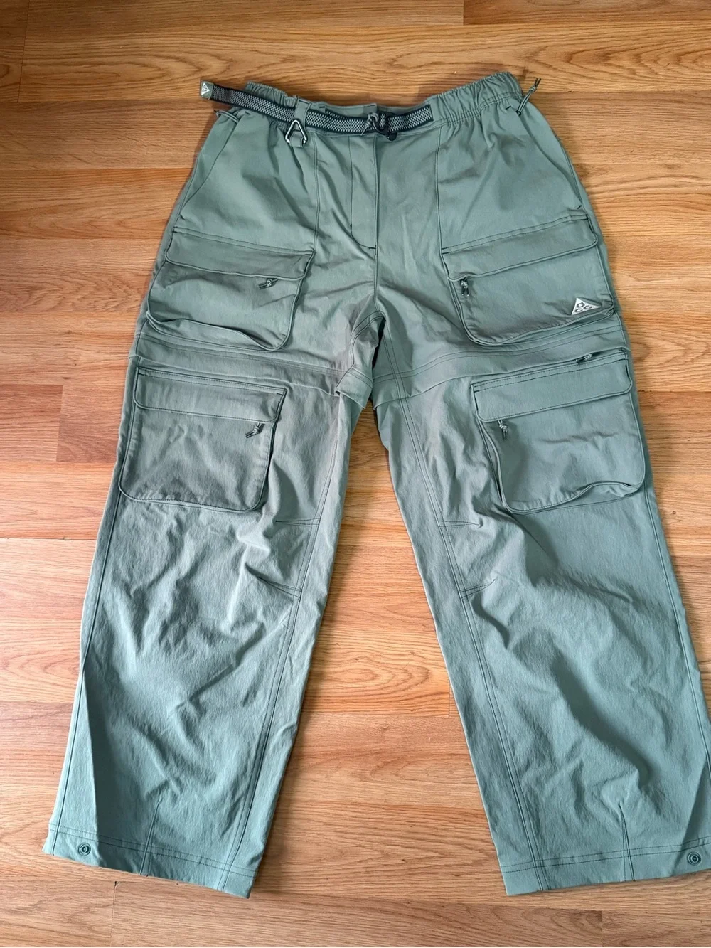 Nike ACG Women's Smith Summit Zip Off Convertible Pants